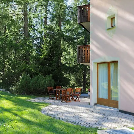 アパート Chesa Cresta By Interhome