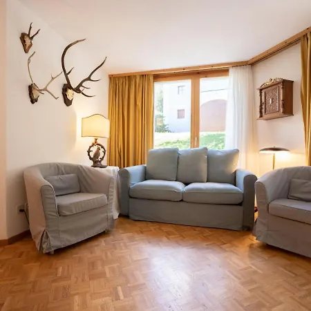 Chesa Cresta By Interhome Appartement Surlej