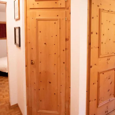 Chesa Cresta By Interhome Appartement Surlej