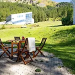 Chesa Cresta By Interhome